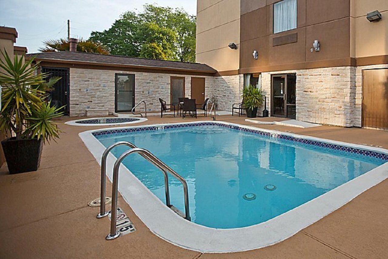 Holiday Inn Express & Suites Spring - Woodlands Area By Ihg Exterior photo